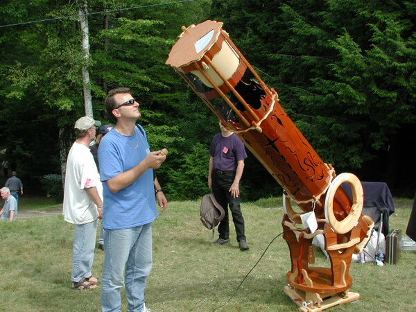 Περισσότερες πληροφορίες για το "Frank Testing Normand Fullum Telescope"